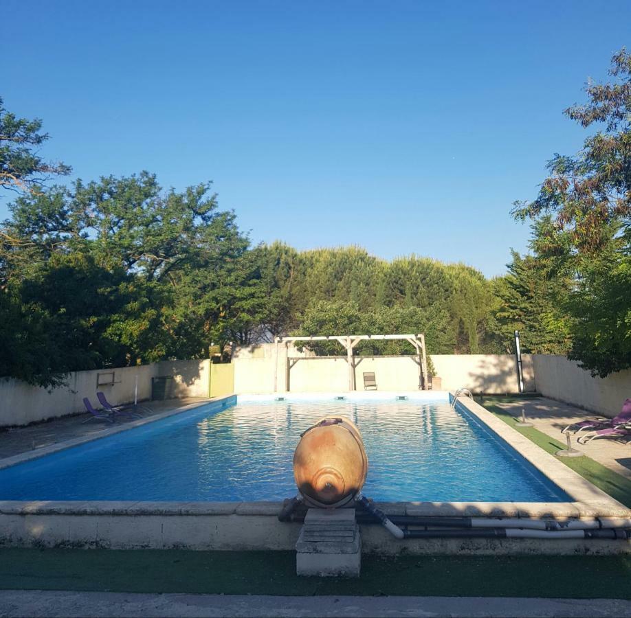 אפט Hotel Carina מראה חיצוני תמונה